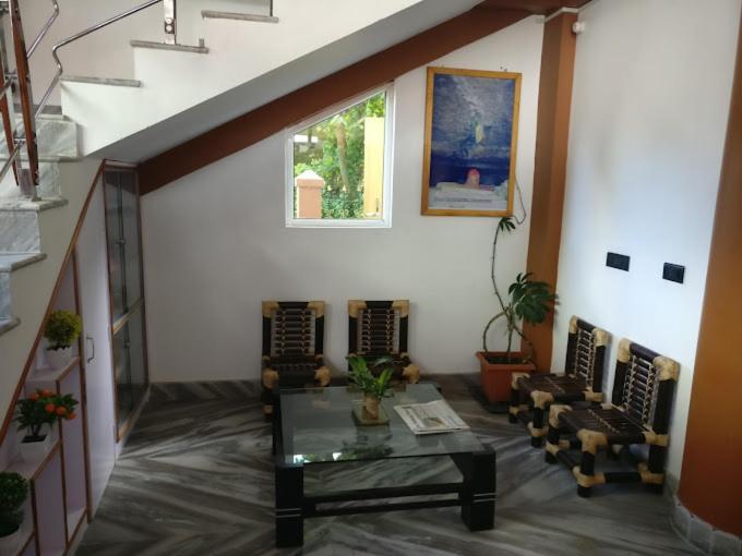 Hotel Holiday Hush Haven Shillong Exterior foto