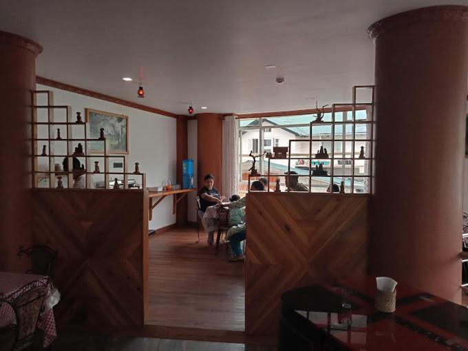 Hotel Holiday Hush Haven Shillong Exterior foto